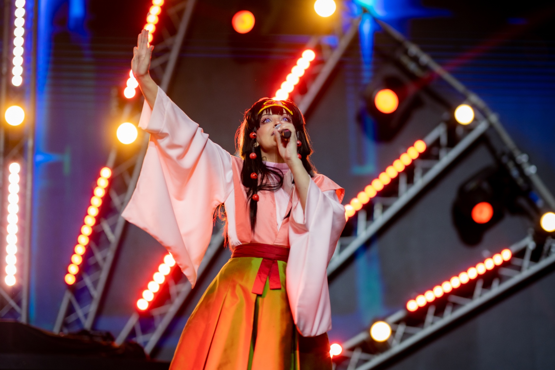 SUMI on stage